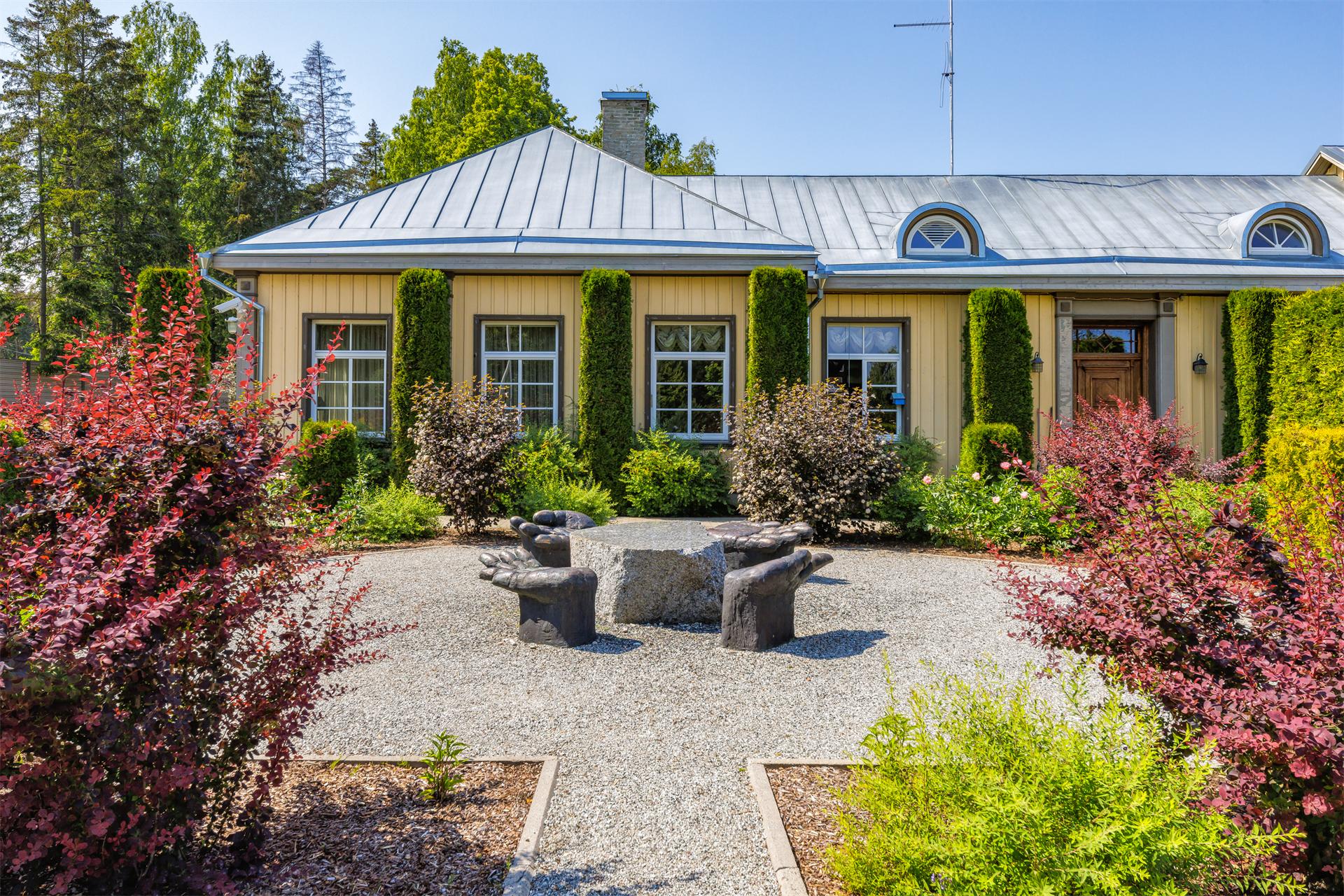 Showcasing Stunning Property Listings with High-Quality Visuals
