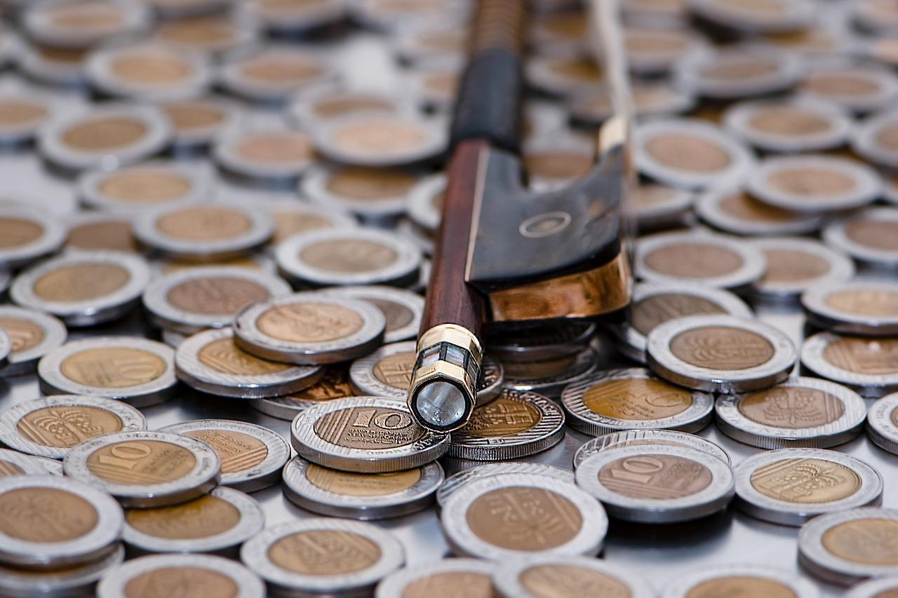 Analyzing Your Income Patterns to Boost Earnings