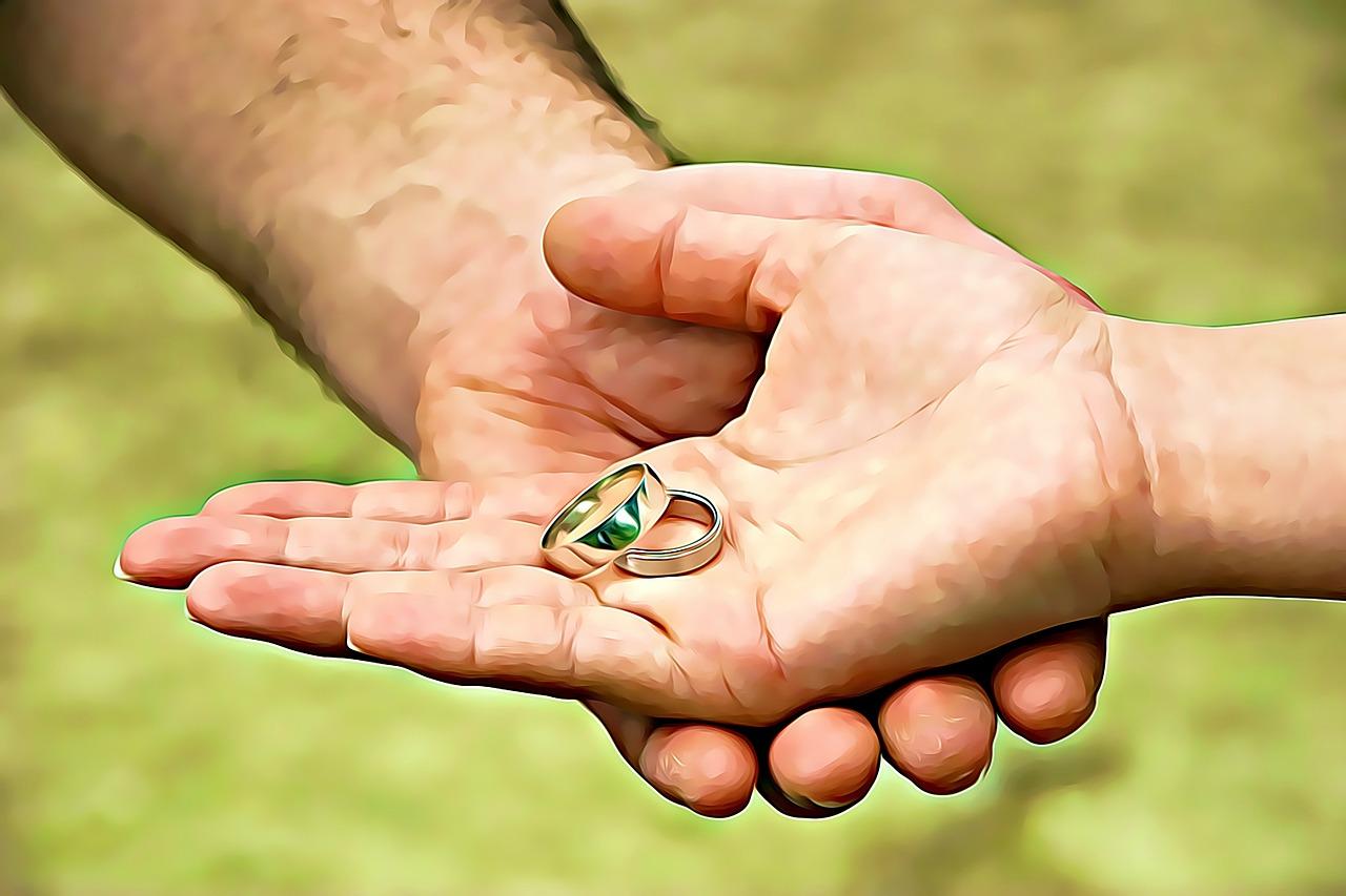 Incorporating Engaging Graphics and Images